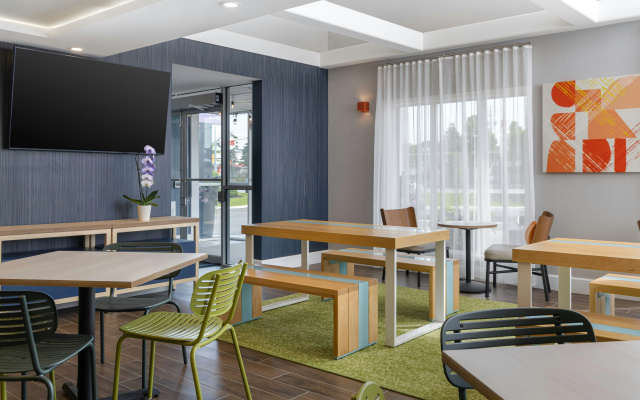 Spark By Hilton Woodstock
