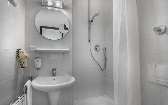 Hotel Leonet