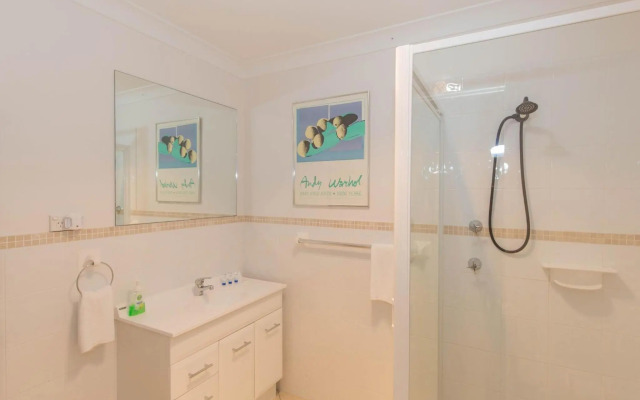 Pentagon 2/65 Gippsland Street