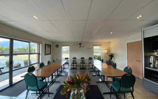 Saxton Lodge