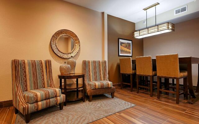 Best Western Plus Inn At The Vines