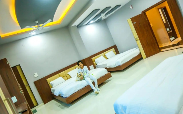 Aashirwad Hotels & Resort