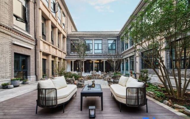 No. 8 Courtyard Homestay (Daming Lake Baotu Spring)
