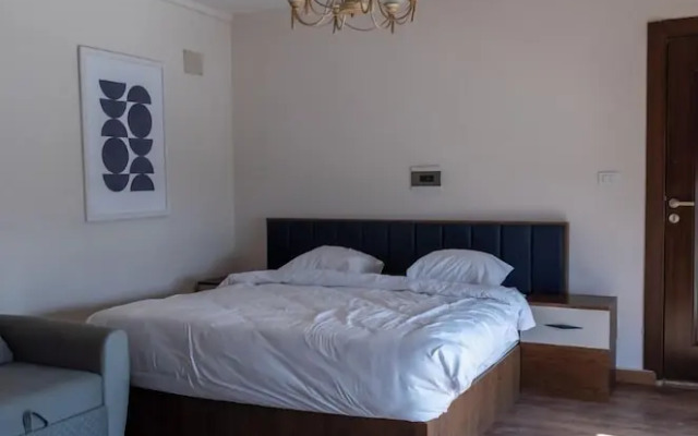 Settle Inn Sodic Eastown Studio