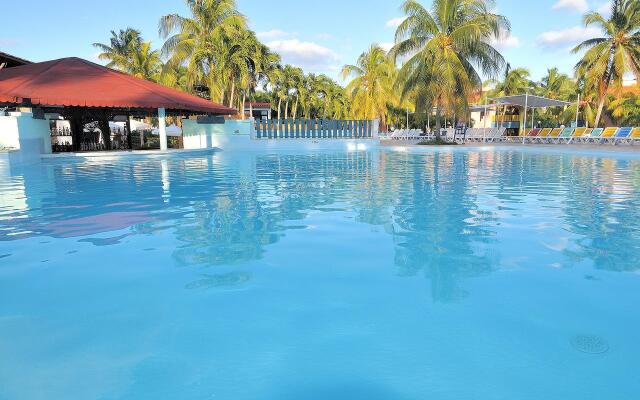 Club Amigo Ancon