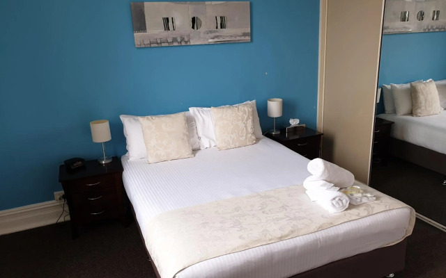 Balcony On Sixth Lodge