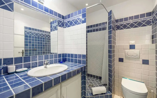 Splendid Flat in the Heart of Saint-tropez With Parking - 2br/4p