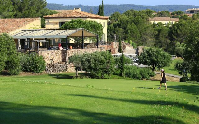 Les Appartements et Maisons des Domaines de Saint Endréol Golf & Spa Resort