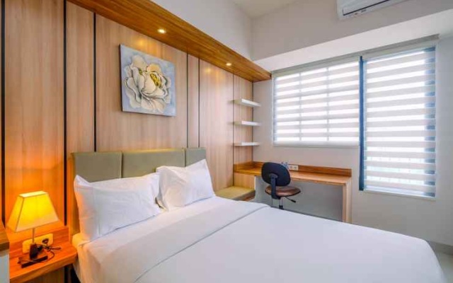Cozy Living Studio near UI at Evenciio Apartment Margonda By Travelio – Guest Rooms – Depok