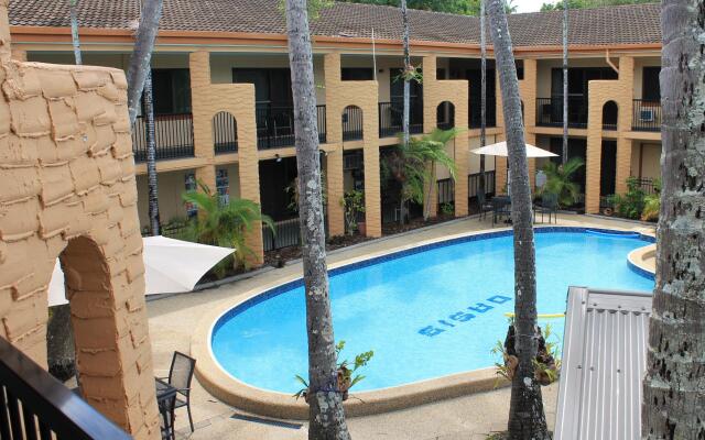Oasis Inn Cairns
