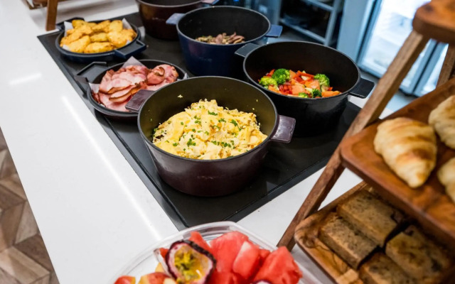 Holiday Inn & Suites Sydney Bondi Junction by IHG