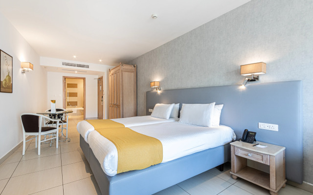 Solana Hotel & Spa