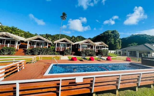 Red Hibiscus Villas
