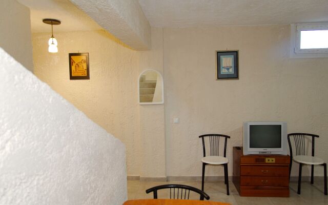 Villa Elina By Golden Residence