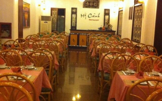 Areca Hotel