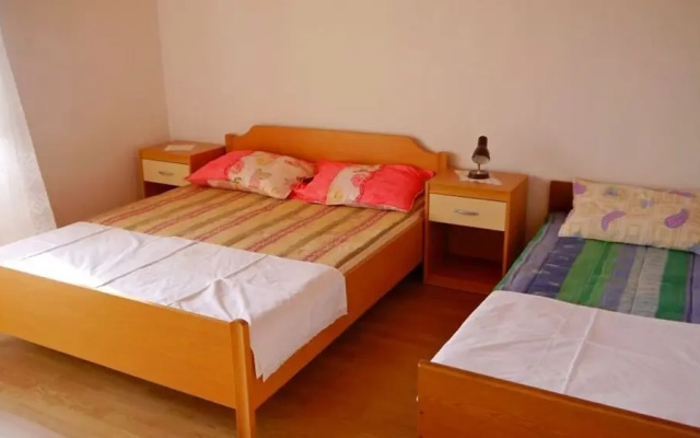 Cosy Apartment With sea View and one Bedroom