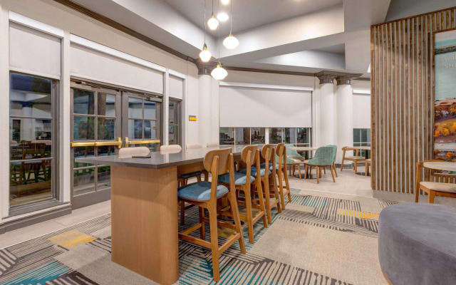 La Quinta Inn & Suites Sherman Denison