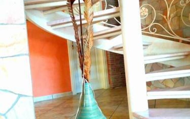 VV Holiday Villa