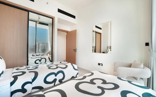 Easygo- Lux 2BR / Private Pool JVC Onyx
