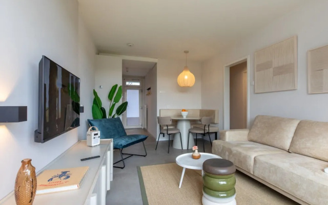 Lovely Seaside Apartment for Three