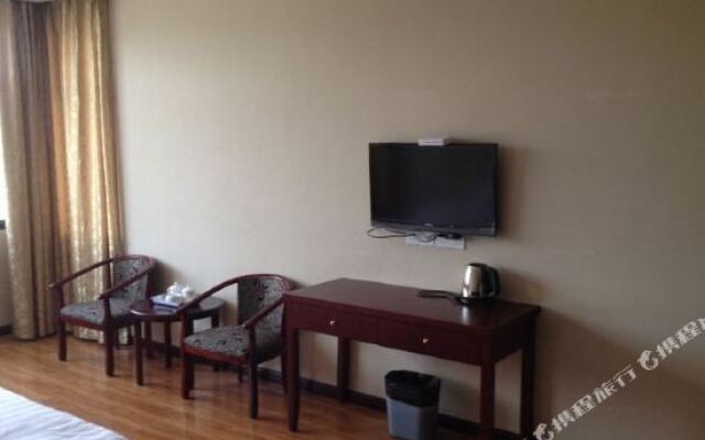 Xinshiji Business Hotel(溧阳新世纪商务宾馆)