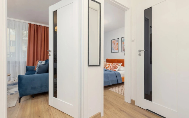 Central Warsaw Apartment by Renters