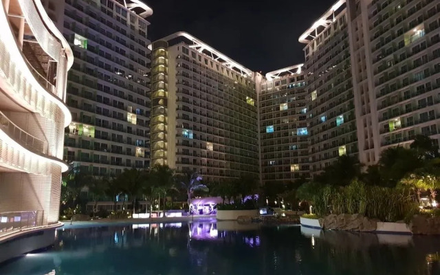 Azure Luxury Beach Suites by VacationsPH
