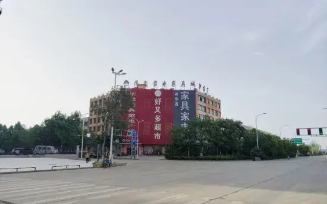 Huazhi Hotel Fuyang