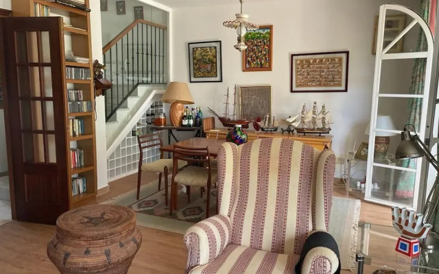 Spacious House w/ Private Pool Next to Golf Club