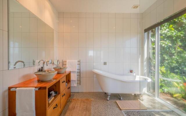 Sunlover Retreat