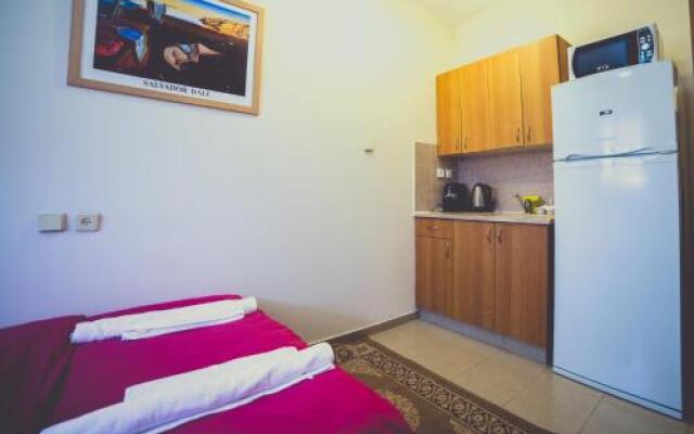Studio Apartment Avia