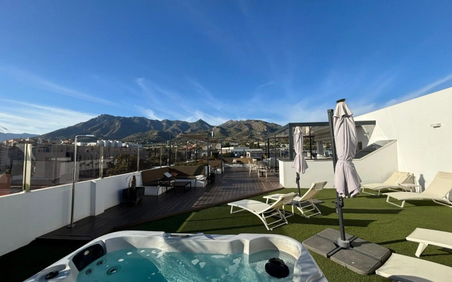 DAOS Suites Terrace Marbella