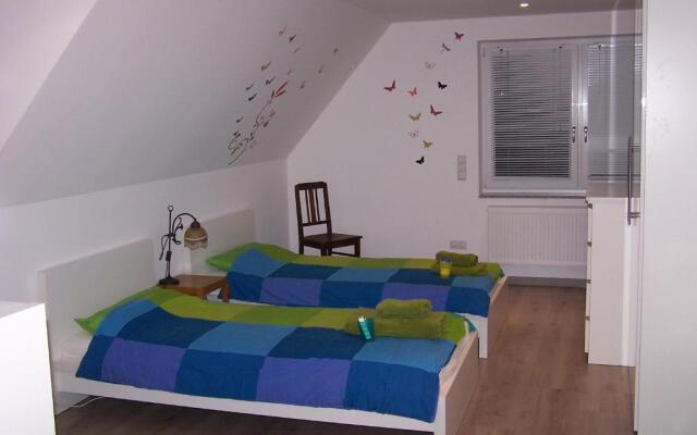 ZV2001 Private Apartments & Rooms Hannover City - room agency