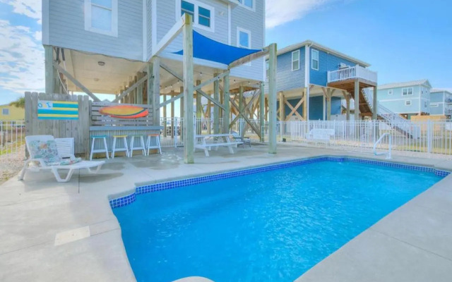 Flip Flops & Flamingos