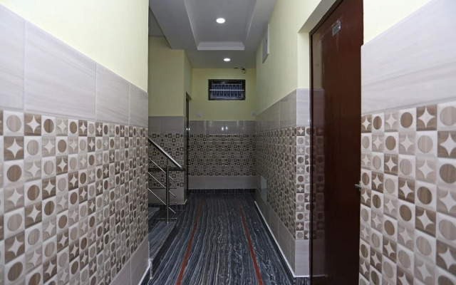 Oyo 27054 New Sundaram
