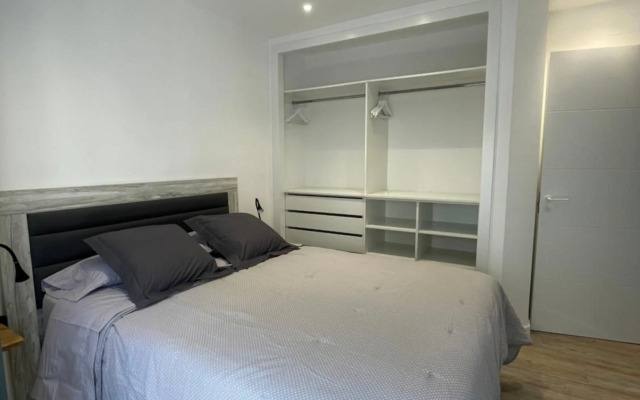 Modern apartment in the heart of Old Town Girona