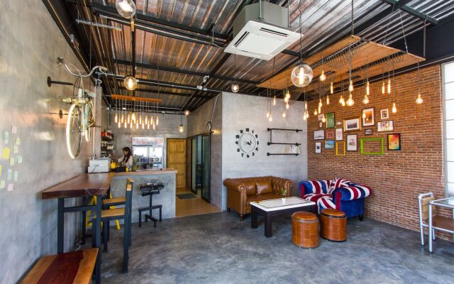 The Bike Loft Family Hostel