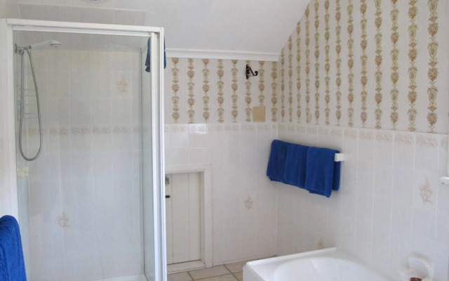 Riverfront Motel & Restaurant