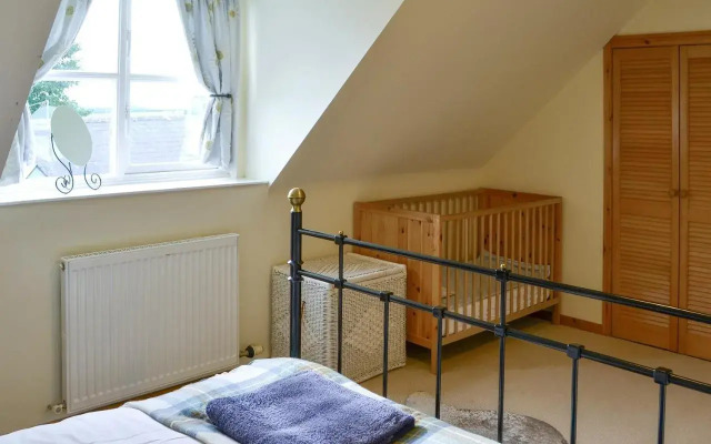 Hume Orchard Steading