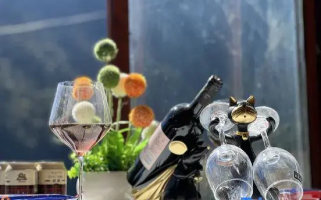 Meets Meili. No.1 Snow Mountain Villa