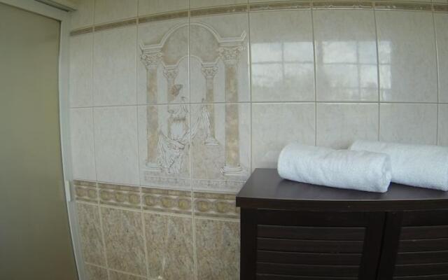 Santa Cruz Homestay Angochi House