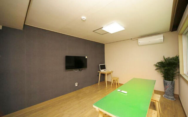 24 Guesthouse Seoul Cheongryangri