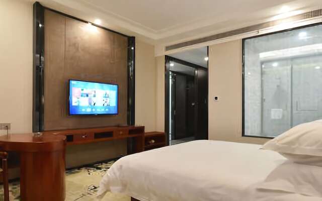 Chonpines Hotels·Zhengzhou East Railway Station