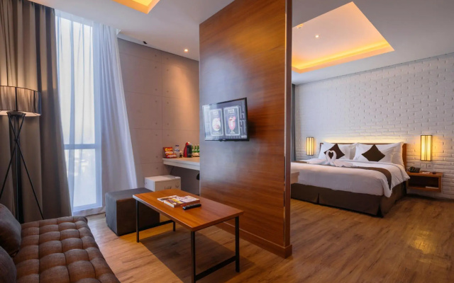Luminor Hotel Jemursari by WH