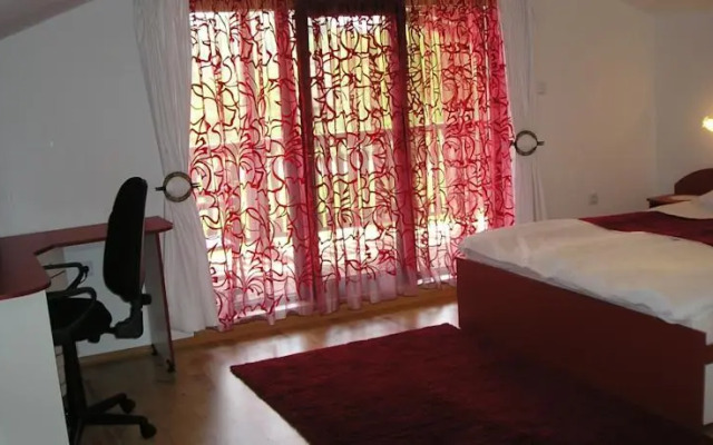 Nadezhda-Tsonevski Guest House