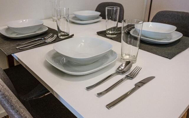 Modern 5BD Apartment in the Heart of Athens