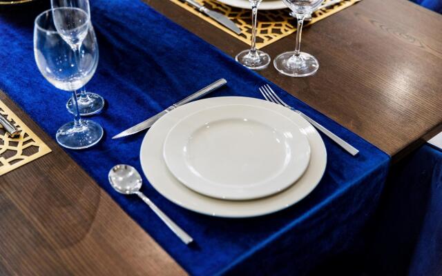 DXB - Anantara - 702 - PJ