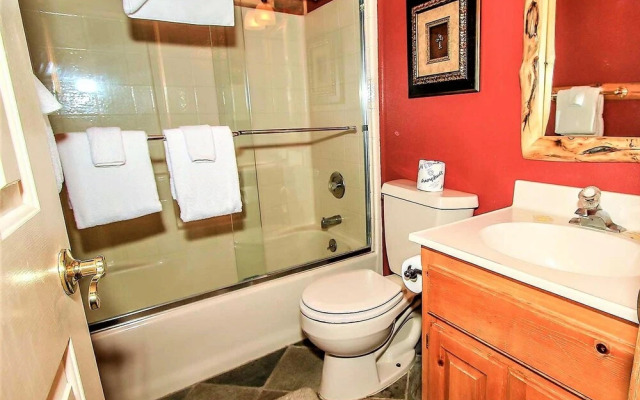 Knotty and Nice 177 by RedAwning