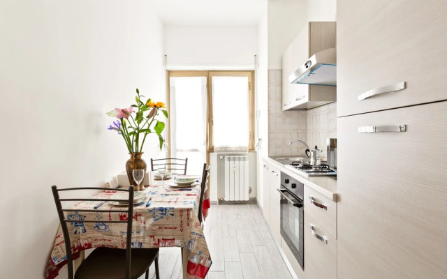 Renewed Balcony Flat With Green Garden