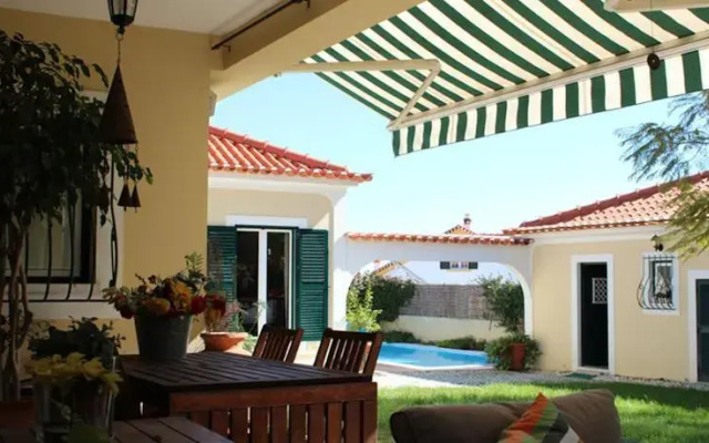 Villa Jacarandá